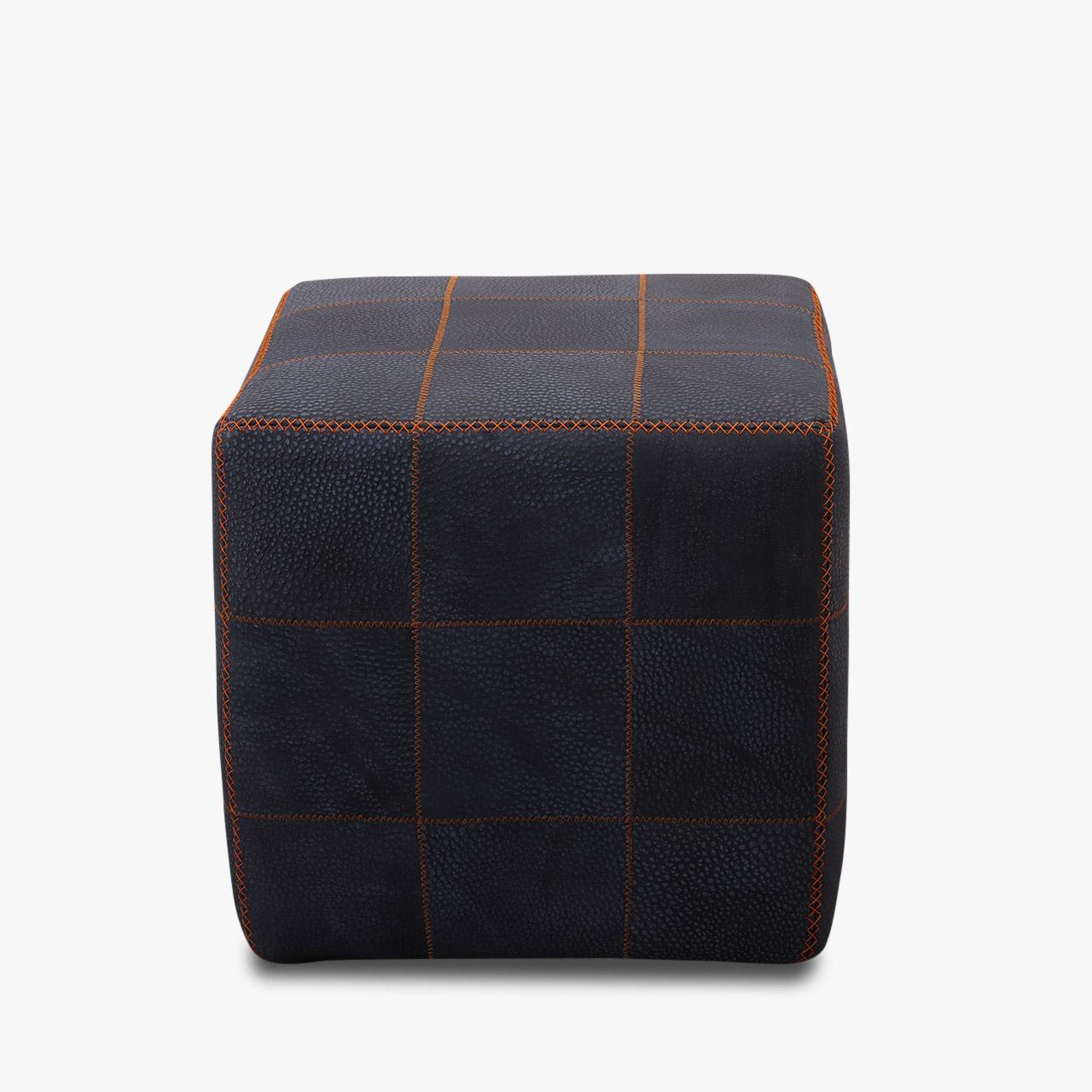 ZIG ZAG aus Büffelleder navy mit orangefarbenen Kontrastnähten - Hocker