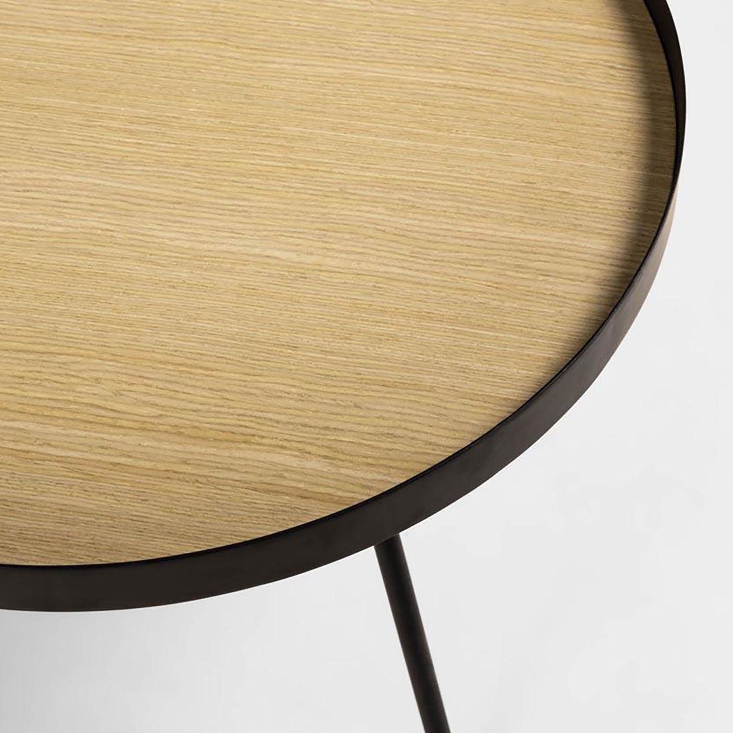 Couchtisch NENET Farbe Eiche und Stahl mit schwarzem Finish - Sitzdesign