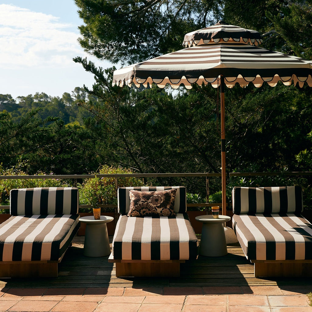 Beistelltisch aus Steingut in natur/creme - Beistelltisch