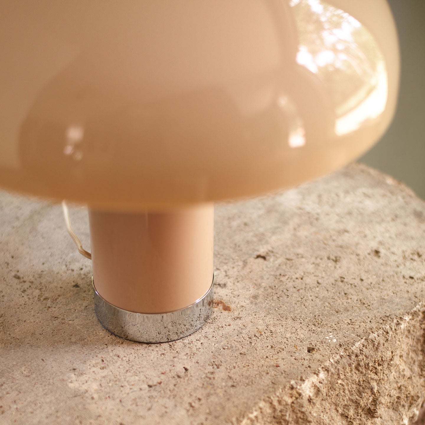 Lounge Tischleuchte VOL5115 in mocca - Tischleuchten