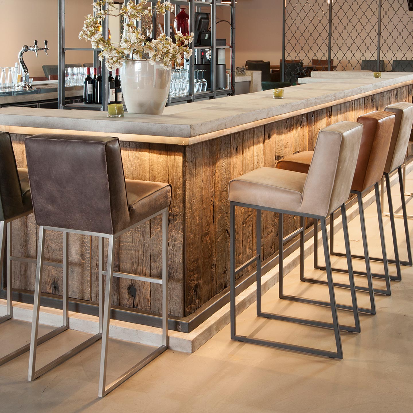 Lara Barhocker Stuhl in Leder Afrika - Barhocker