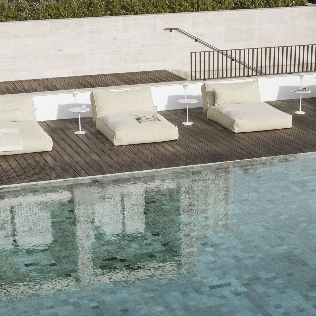 Outdoor Beistelltisch STAY in Aluminium - Beistelltisch