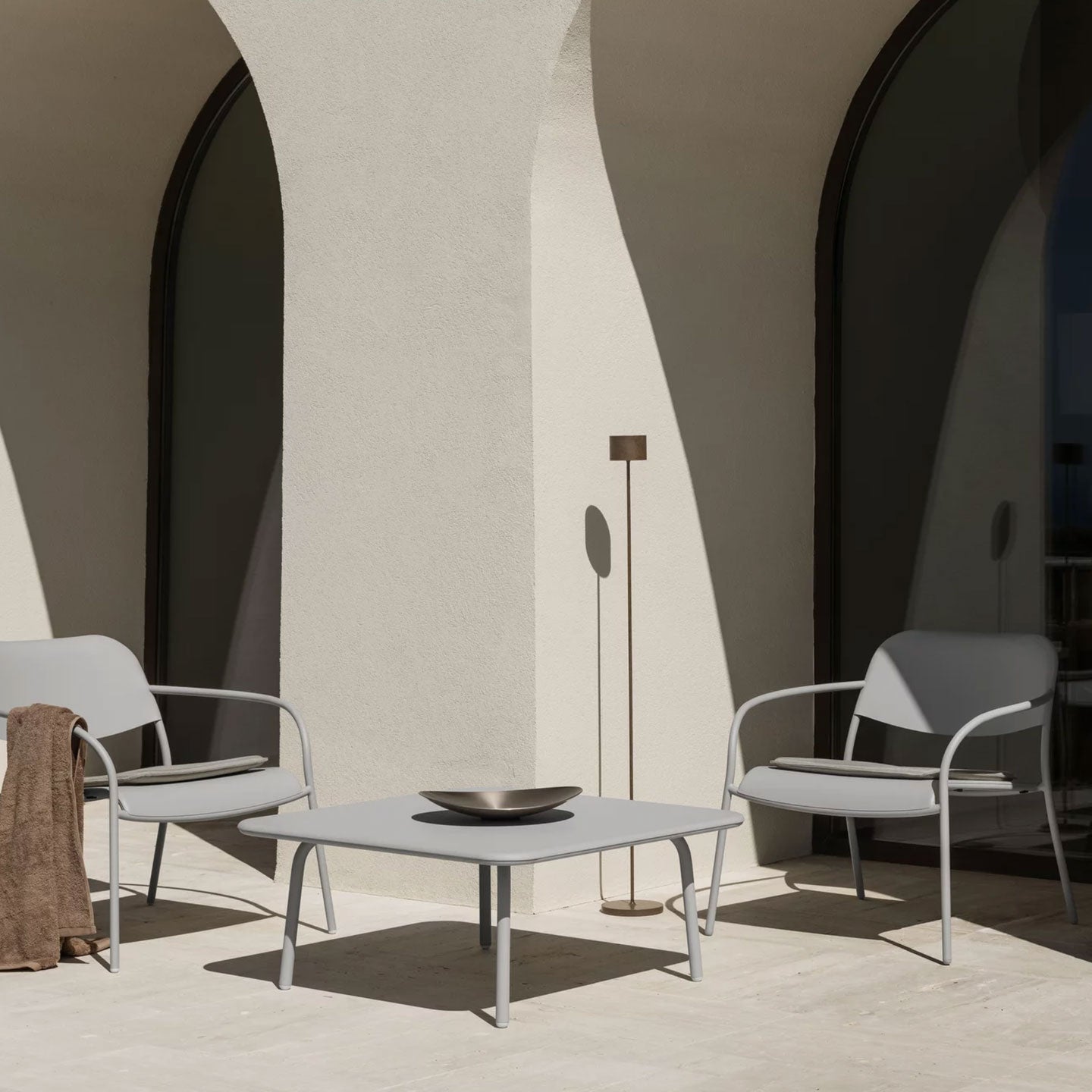 Outdoor Loungetisch YUA in Stahl - Loungetisch