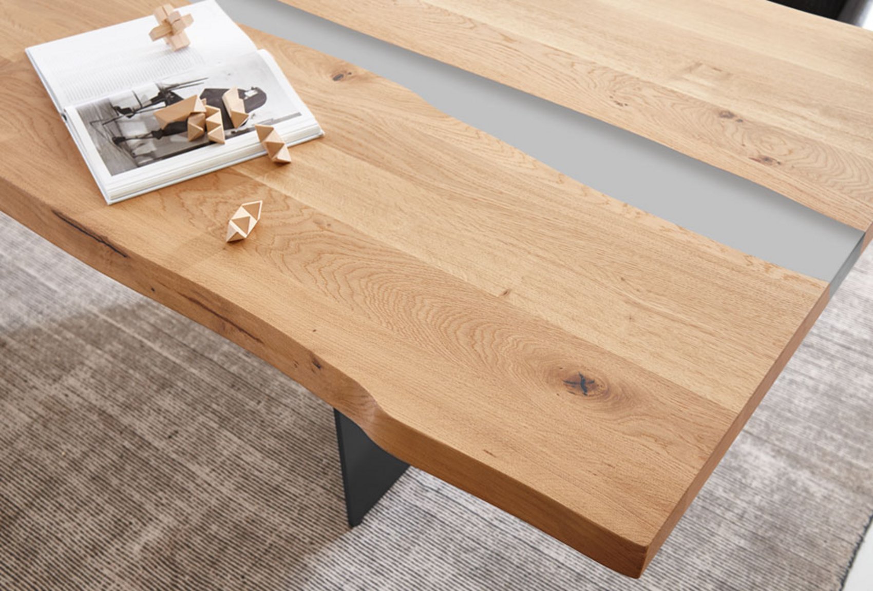 Venjakob Esstisch ET243 Big – Massivholz Designertisch mit Harzeinlage - Esstisch