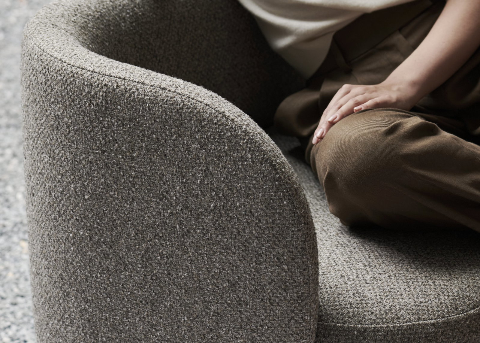 KUON Chaiselongue Links