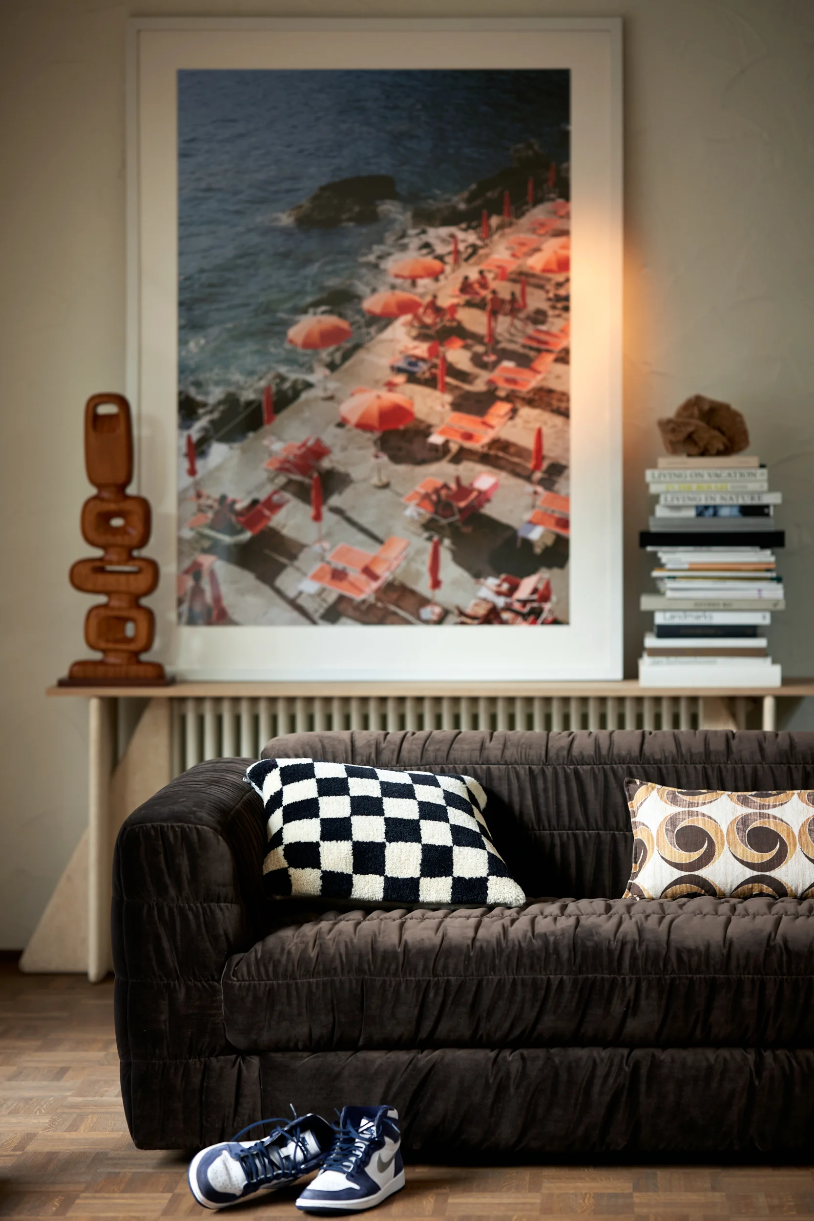 HKliving / HKliving Club Couch – 2023_additions_hkliving_lores