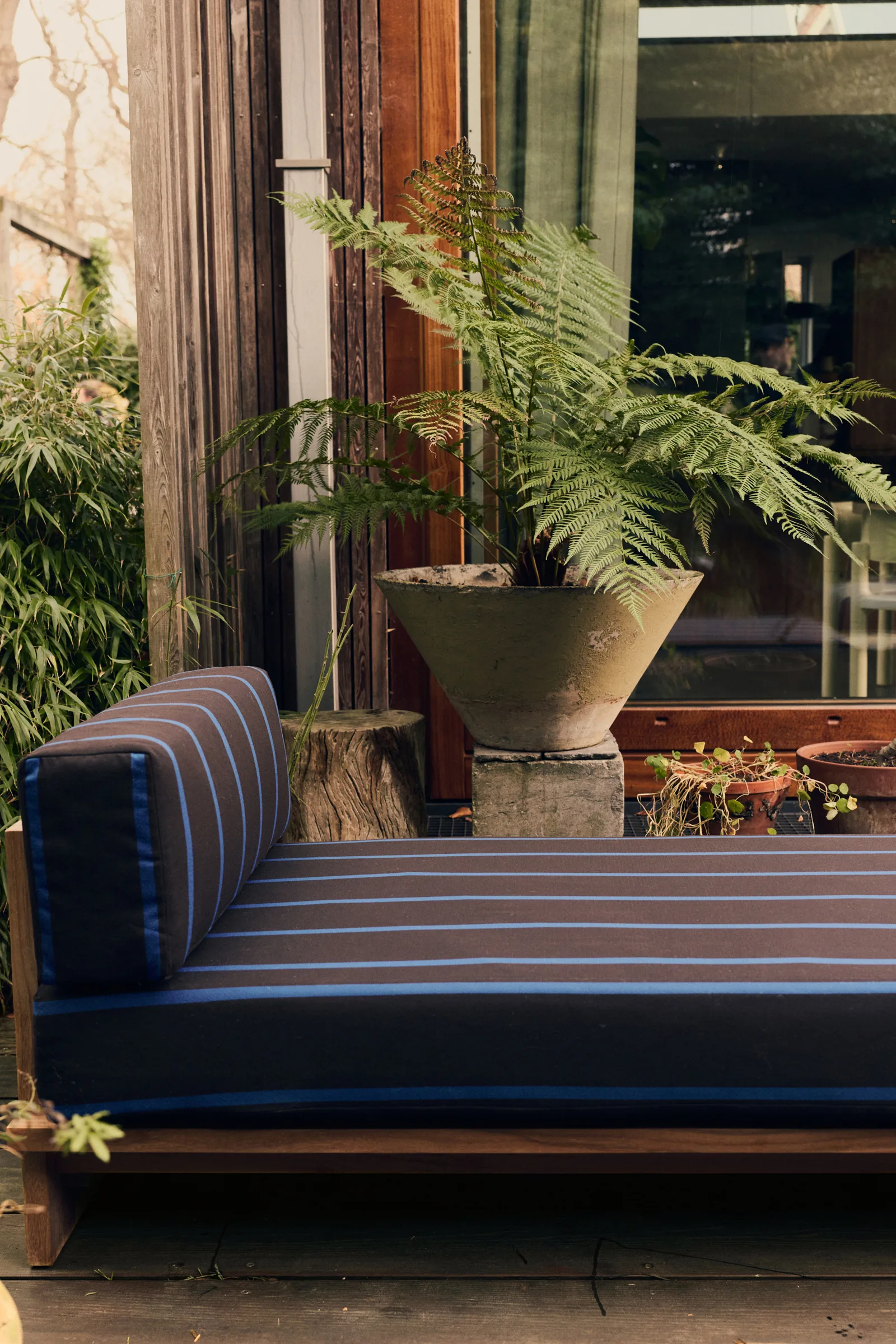 HKliving Outdoor Daybed Teak – Wohnambiente