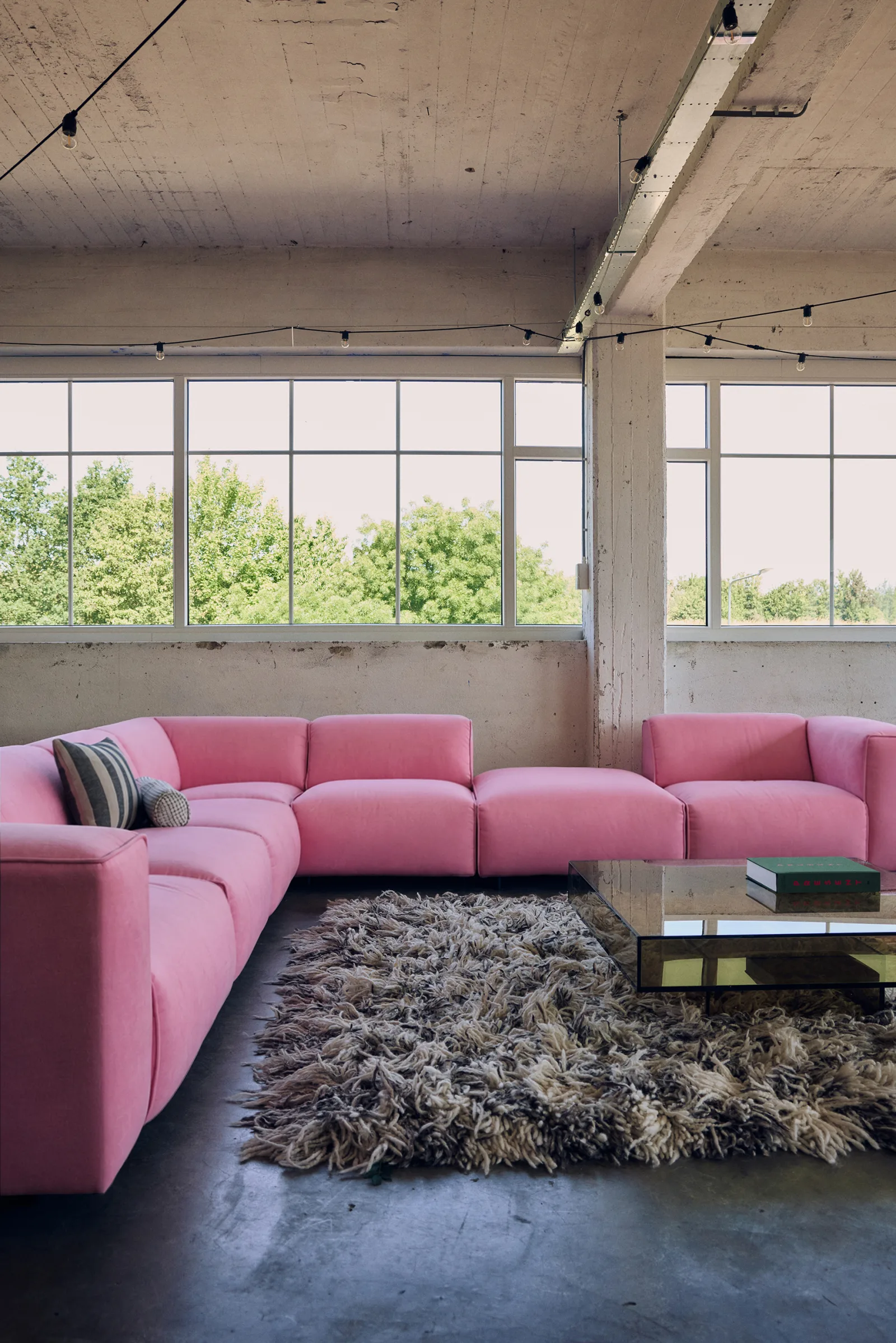 HKliving FLAKE Couch – Hocker – Wohnambiente