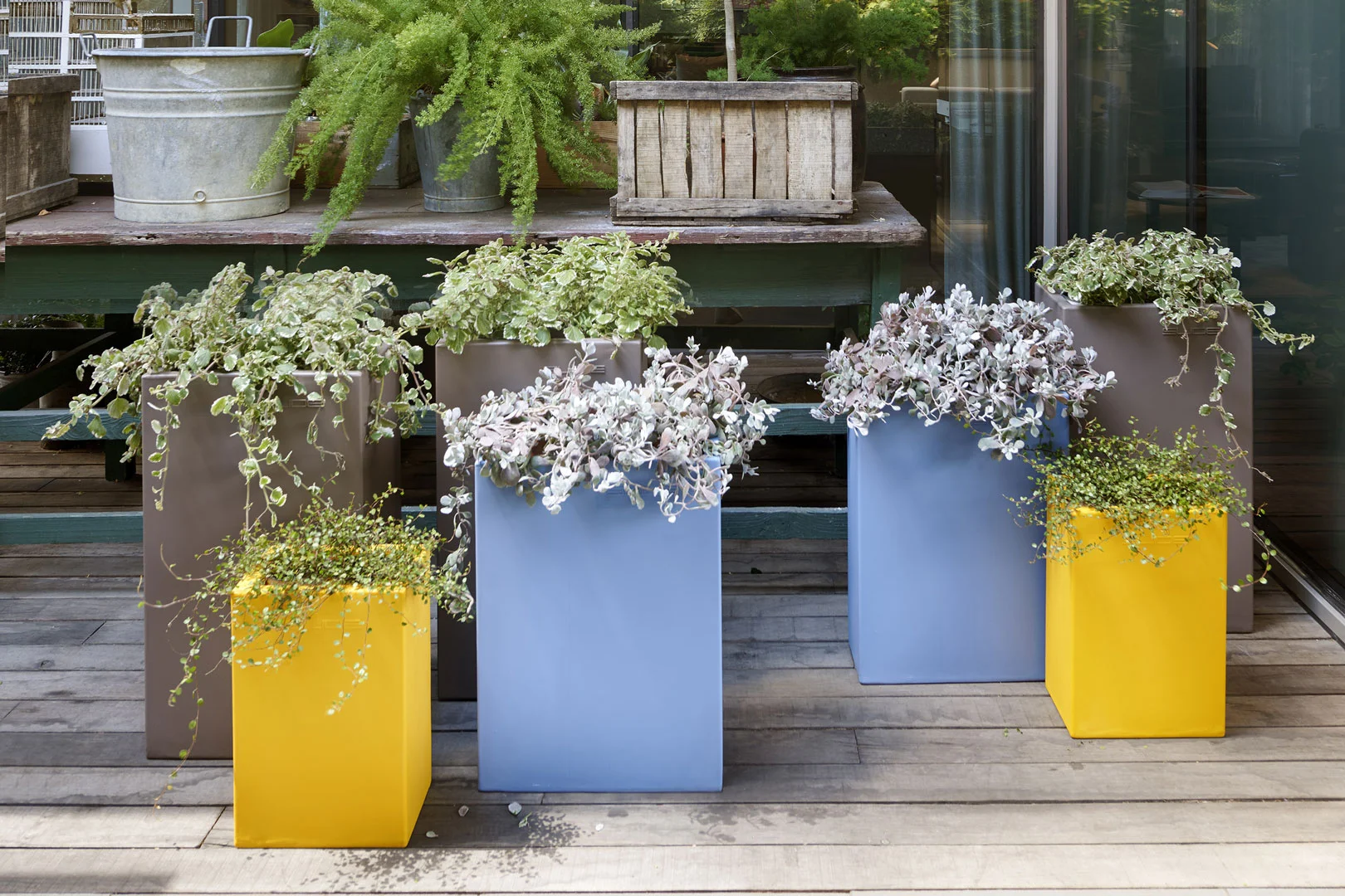 Slide Base Pot – Pflanzgefäß