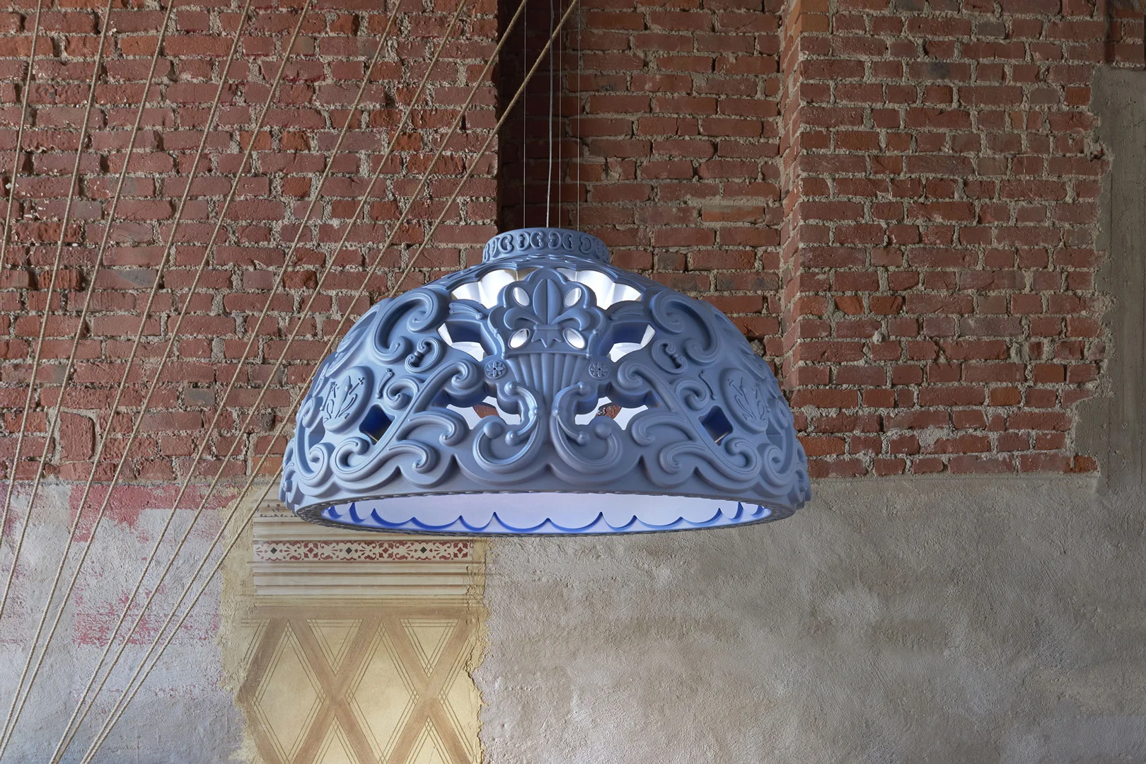 Slide Dame Of Love – Bodenlampe
